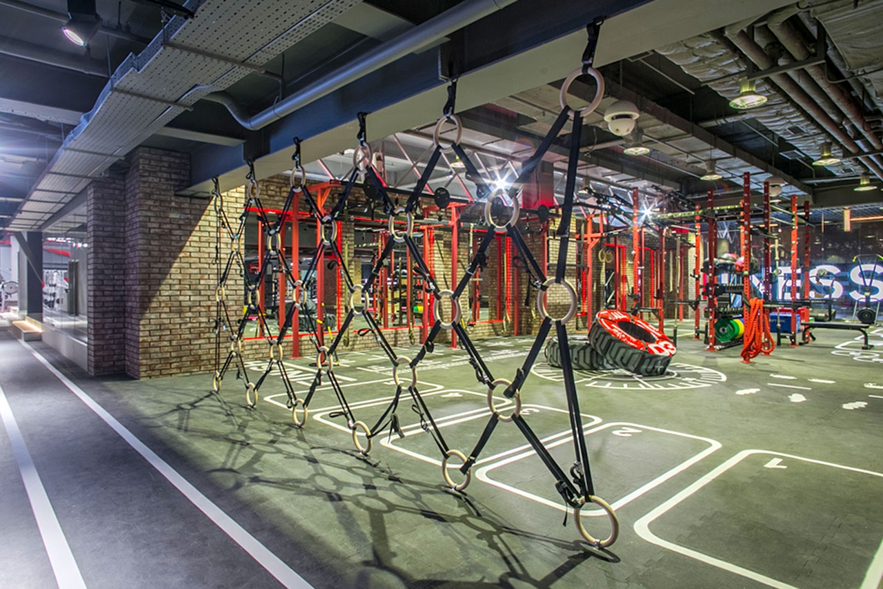 Crocus Fitness Первый