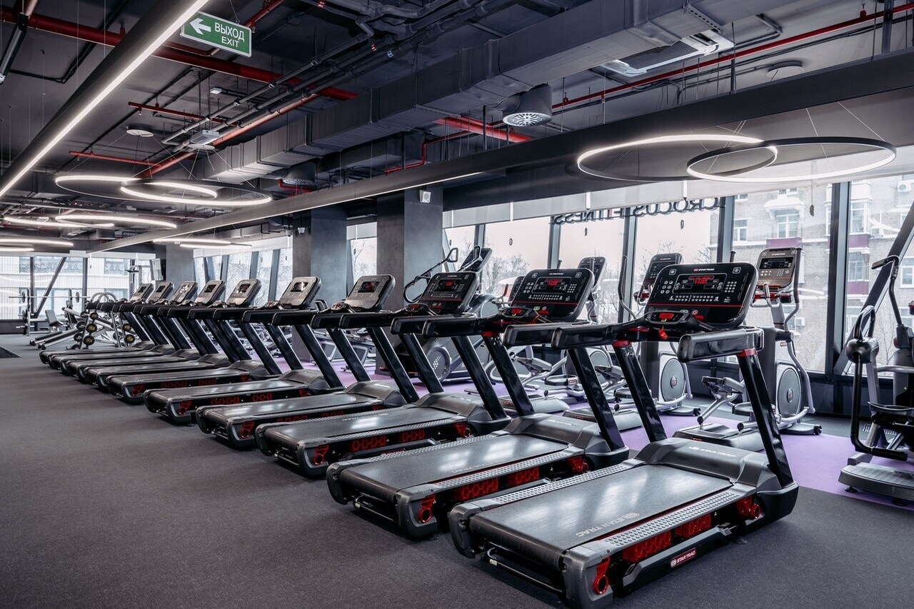 CROCUS FITNESS ИСКРА ПАРК
