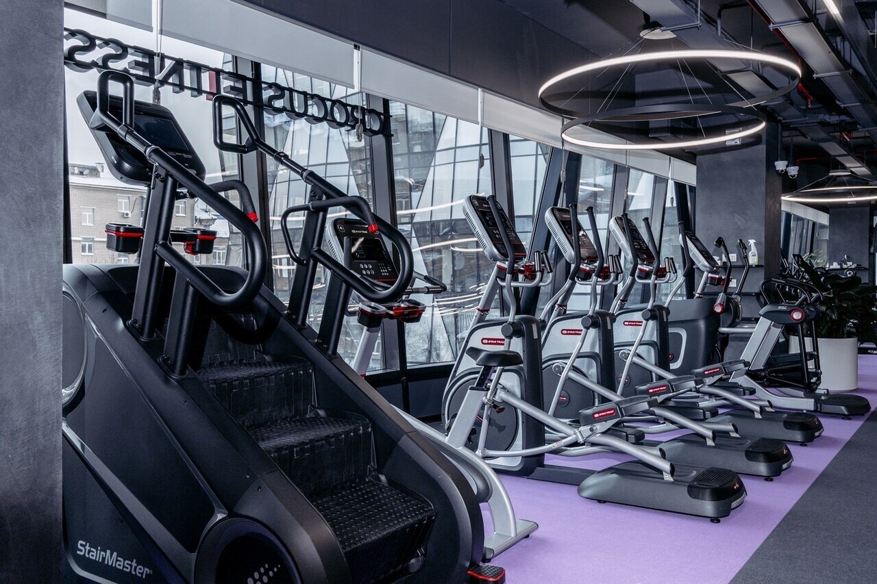 CROCUS FITNESS ИСКРА ПАРК