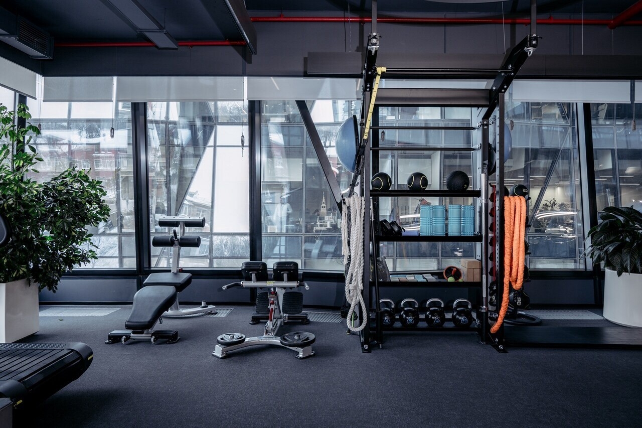 CROCUS FITNESS ИСКРА ПАРК