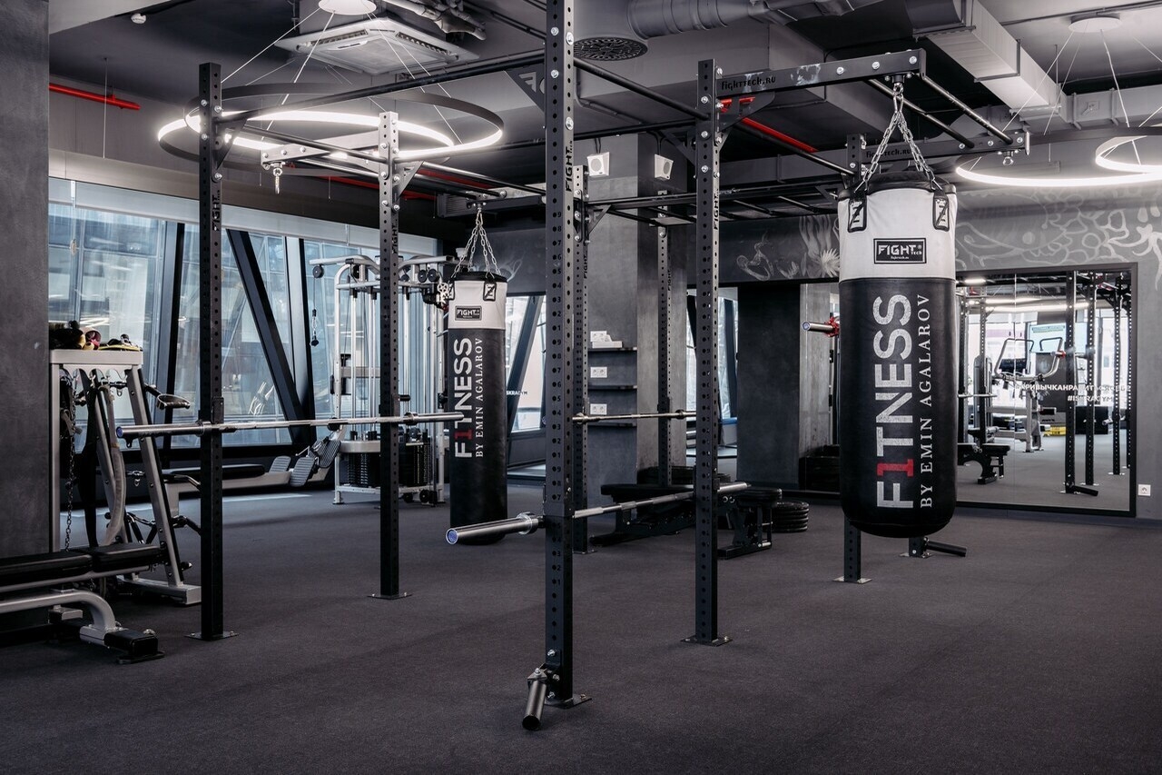 CROCUS FITNESS ИСКРА ПАРК