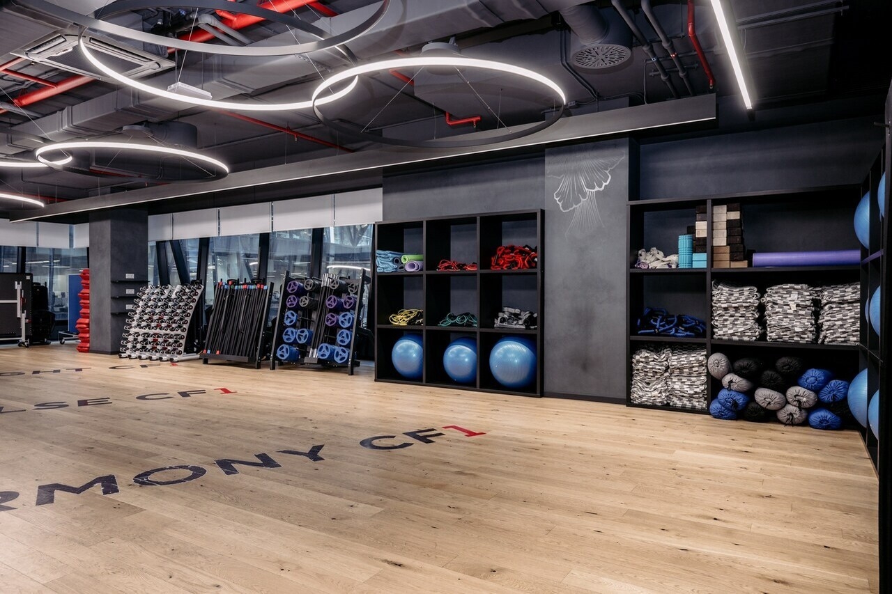 CROCUS FITNESS ИСКРА ПАРК