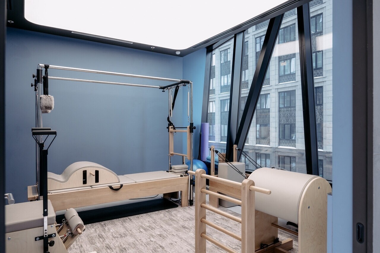 CROCUS FITNESS ИСКРА ПАРК