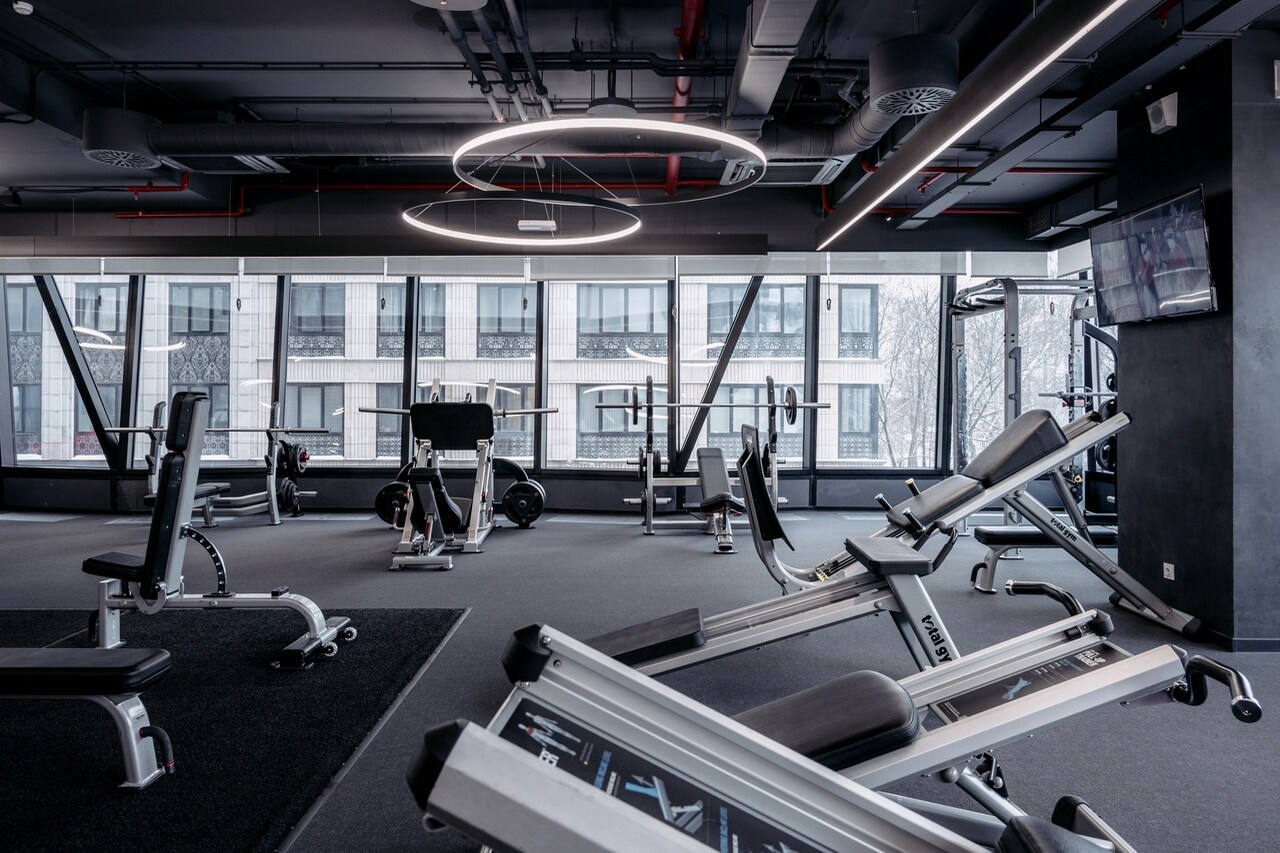 CROCUS FITNESS ИСКРА ПАРК