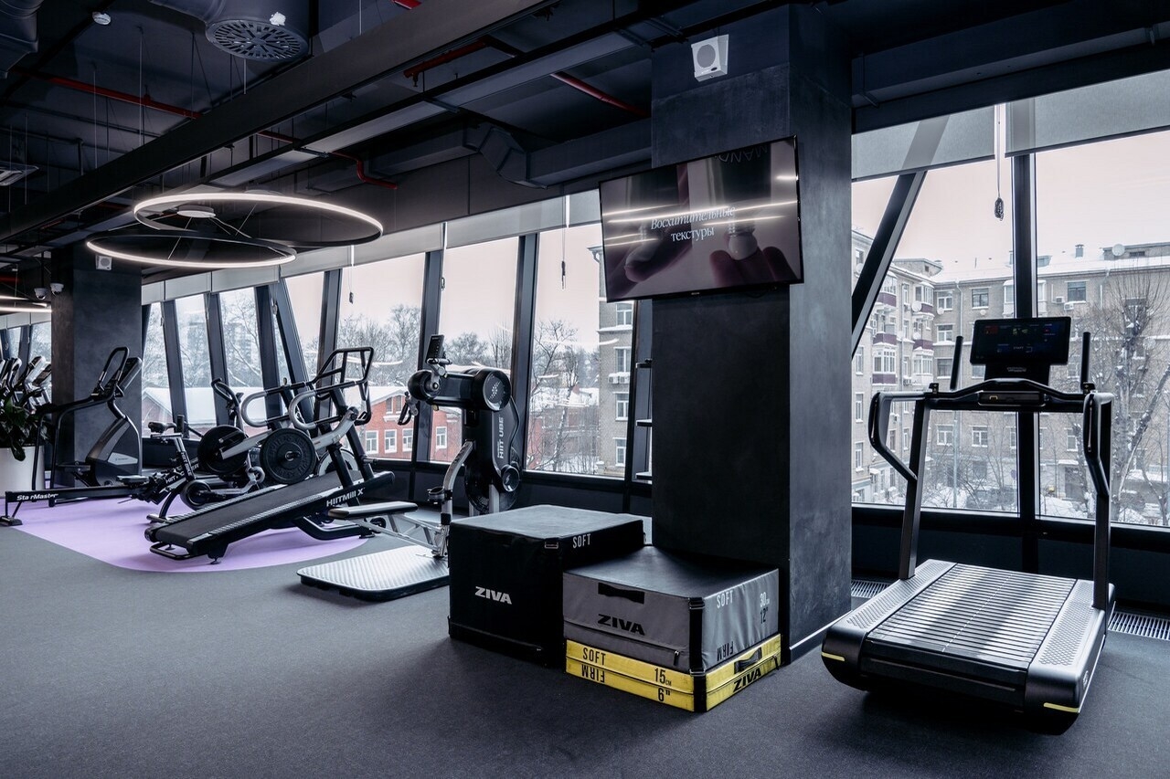 CROCUS FITNESS ИСКРА ПАРК
