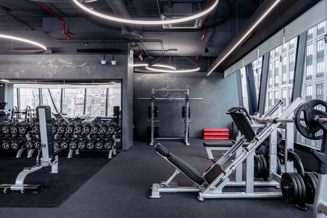 CROCUS FITNESS ИСКРА ПАРК
