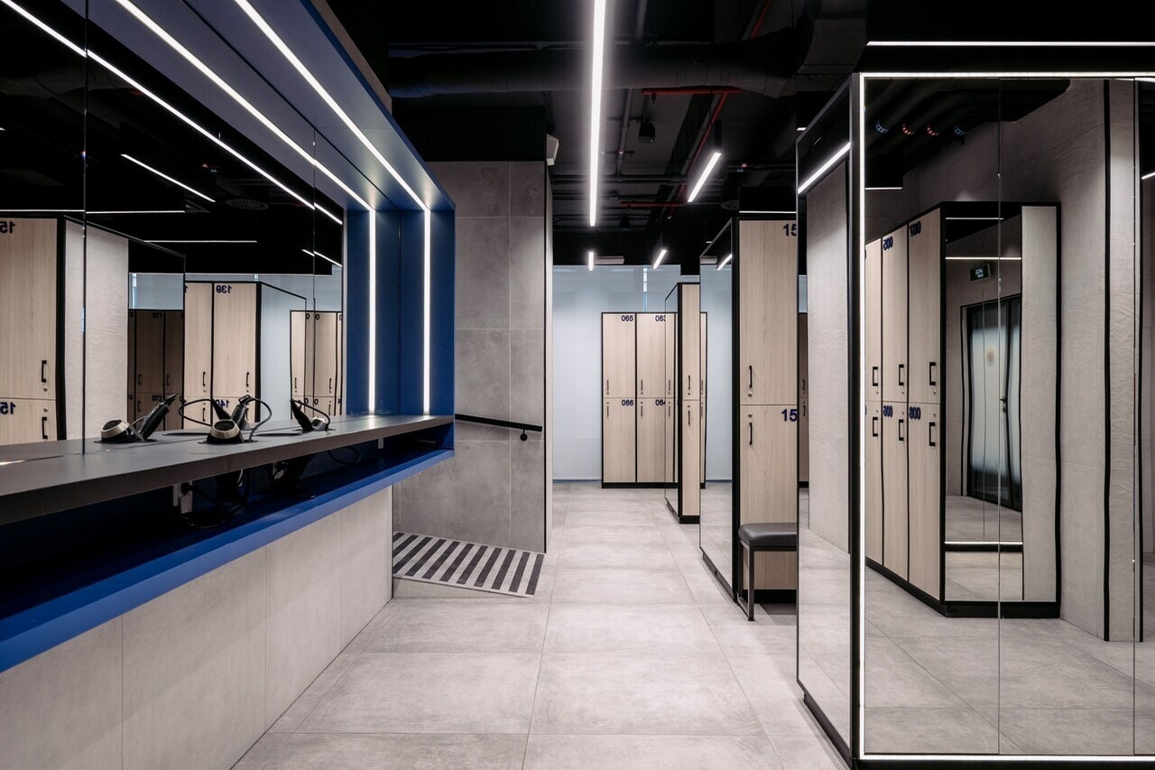 CROCUS FITNESS ИСКРА ПАРК