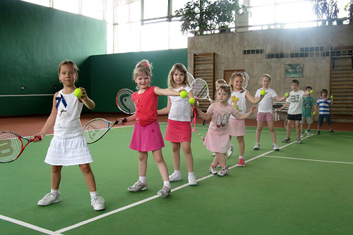 Набор в детскую теннисную школу в спорткомплекс «Чайка»