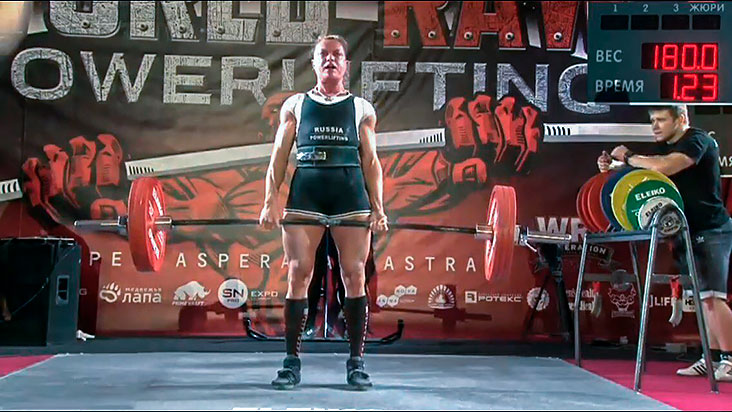 Тренер тренажерного зала «Pride Club Видное» Оксана Ломова поставила новый мировой рекорд на WRPF 2016